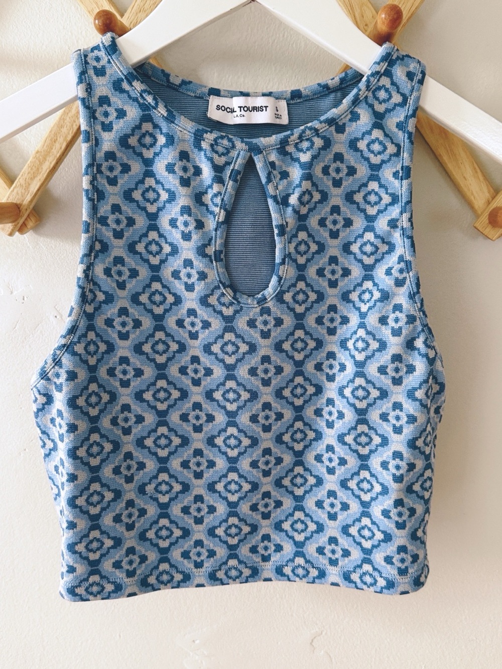 Social Tourist Blue Geometric Keyhole Cutout Crop Tank Top Size S Y2K
